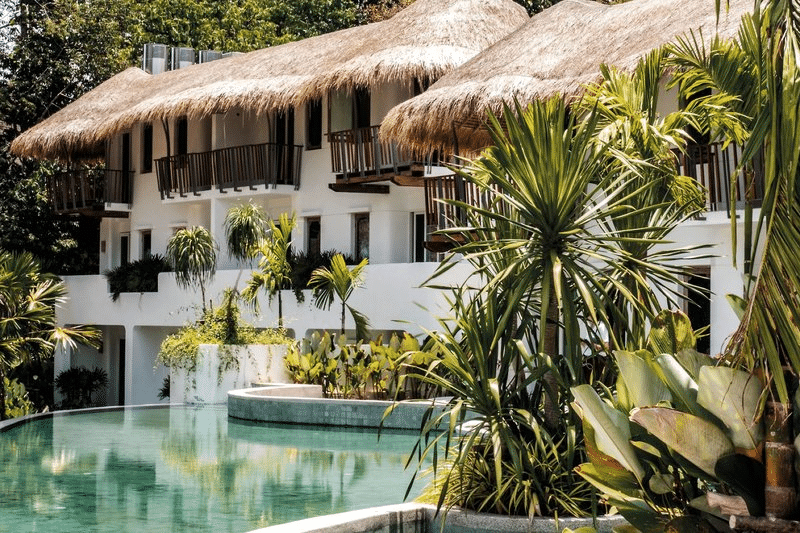 Eden Beach Resort & Spa_Thailand_khao_lak_Poolblick2_asien-wunschreise